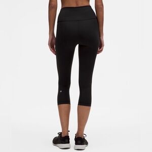 Lululemon Wunder Train High-Rise Crop 21” Black Leggings Size
